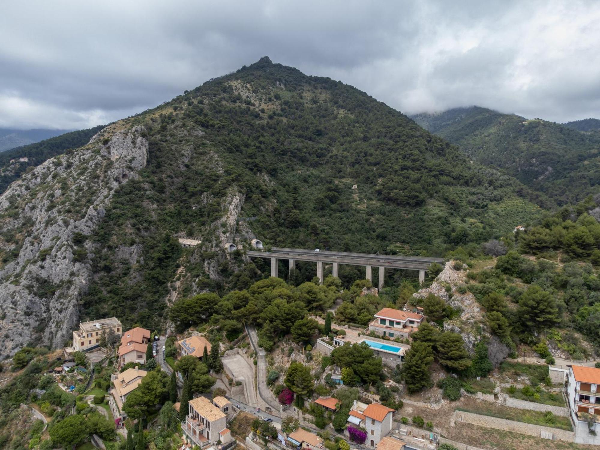 Apartmán Total Sea View Grimaldi Ventimiglia Exteriér fotografie
